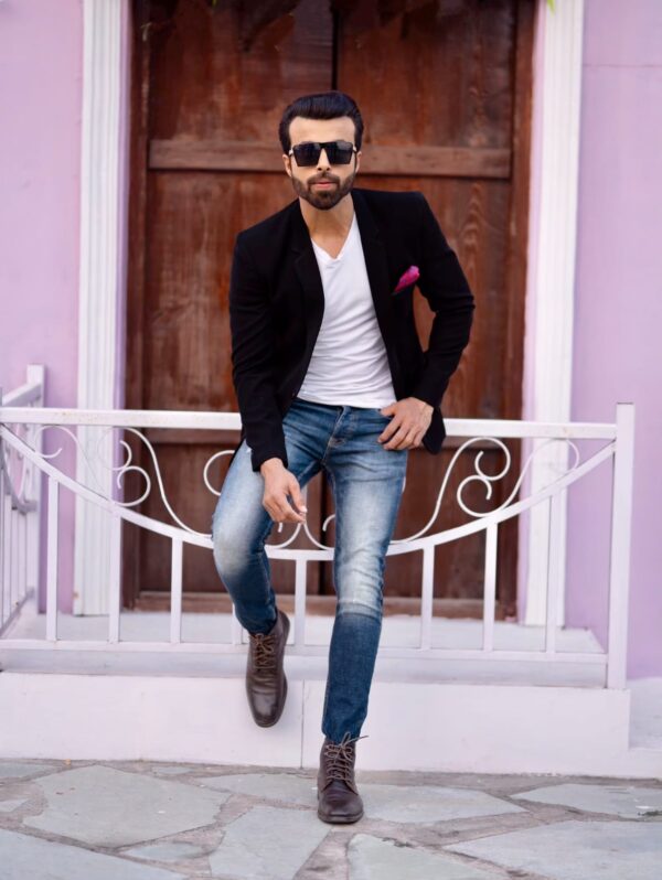 Sarfaraz - Image 7